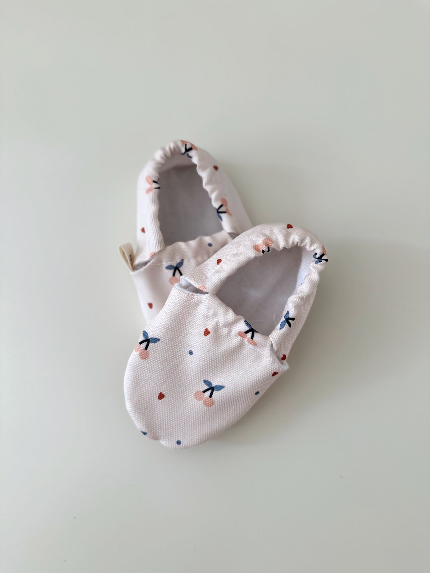 Krabbelschuhe Cherry