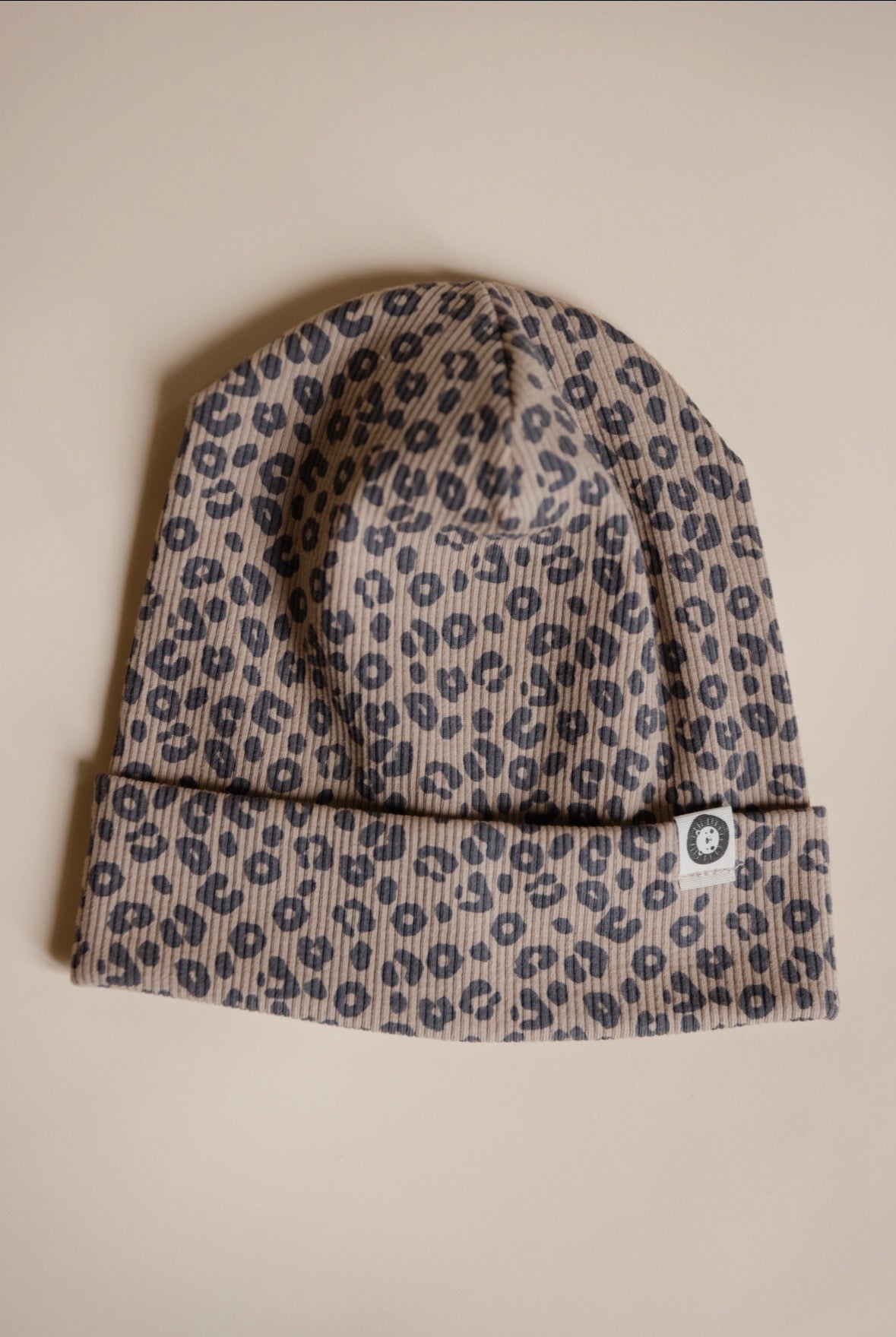 Beanie - Leo Dark